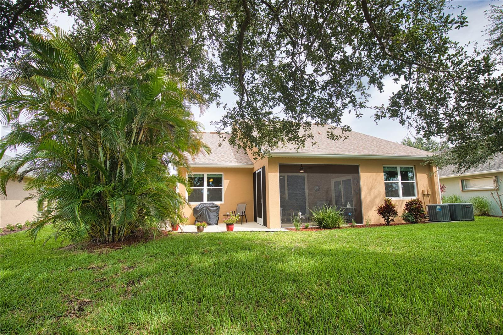 VENTURA VILLAGE - Residential