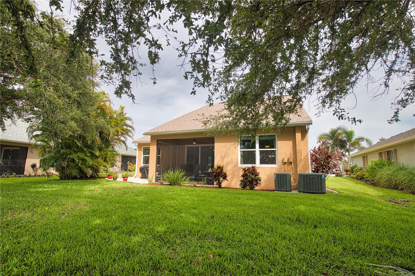 VENTURA VILLAGE - Residential