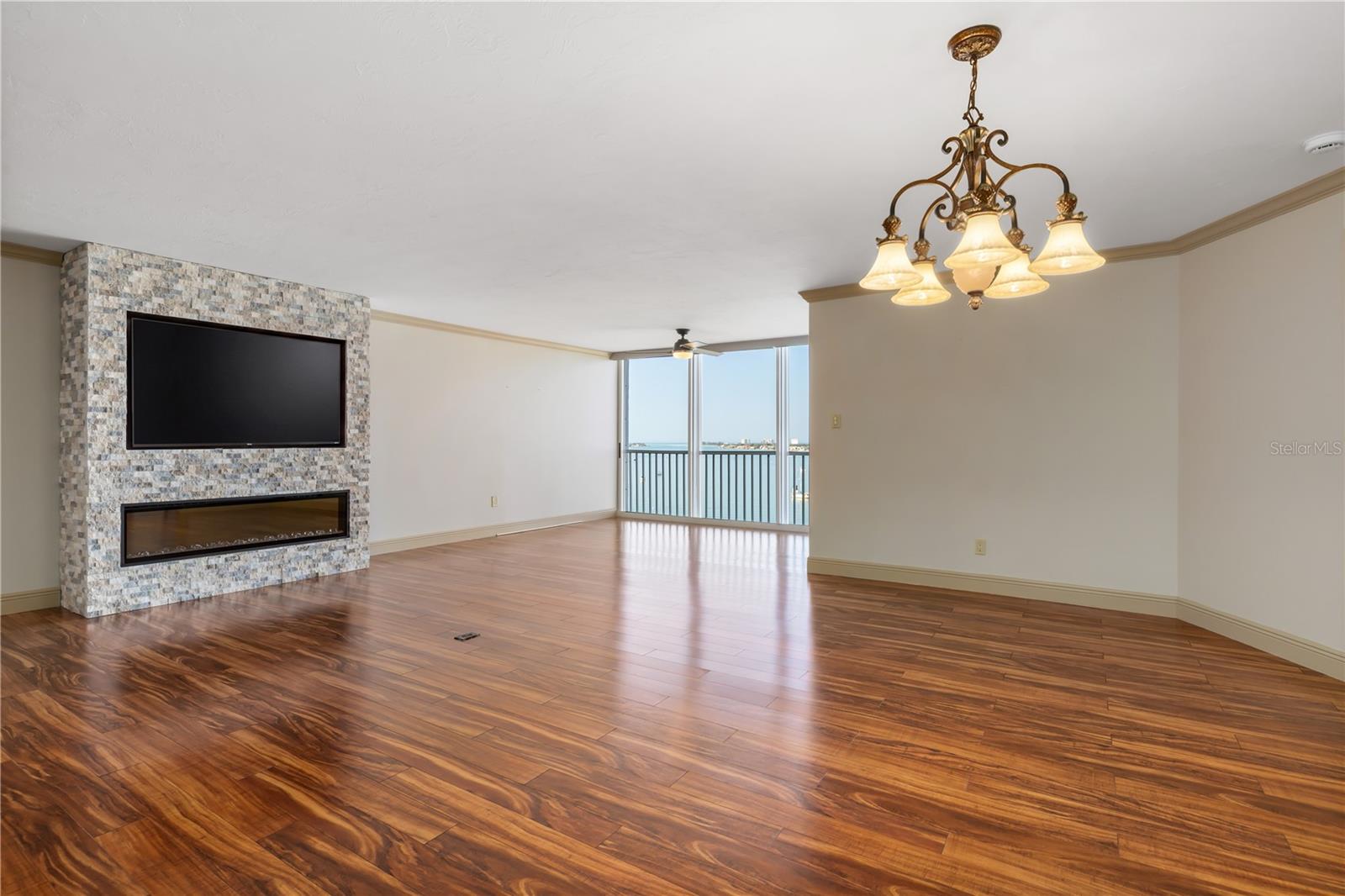 435 S GULFSTREAM AVENUE 1103