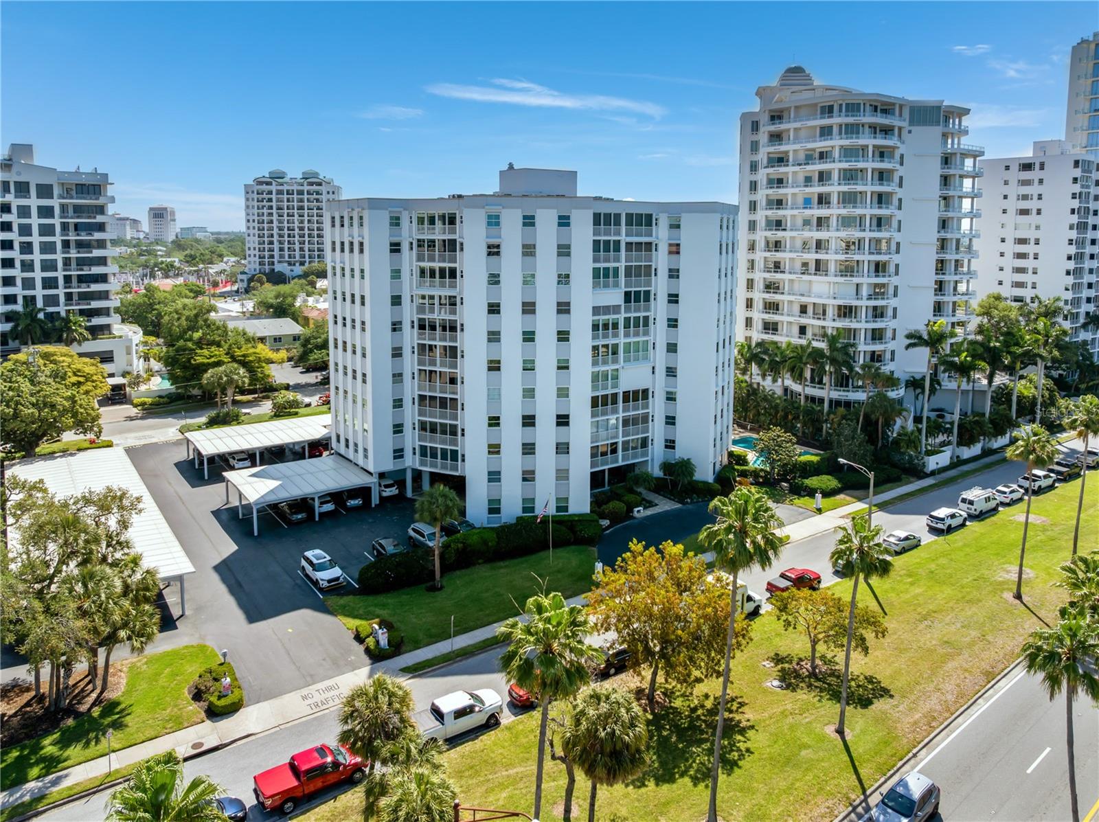 REGENCY HOUSE - Residential