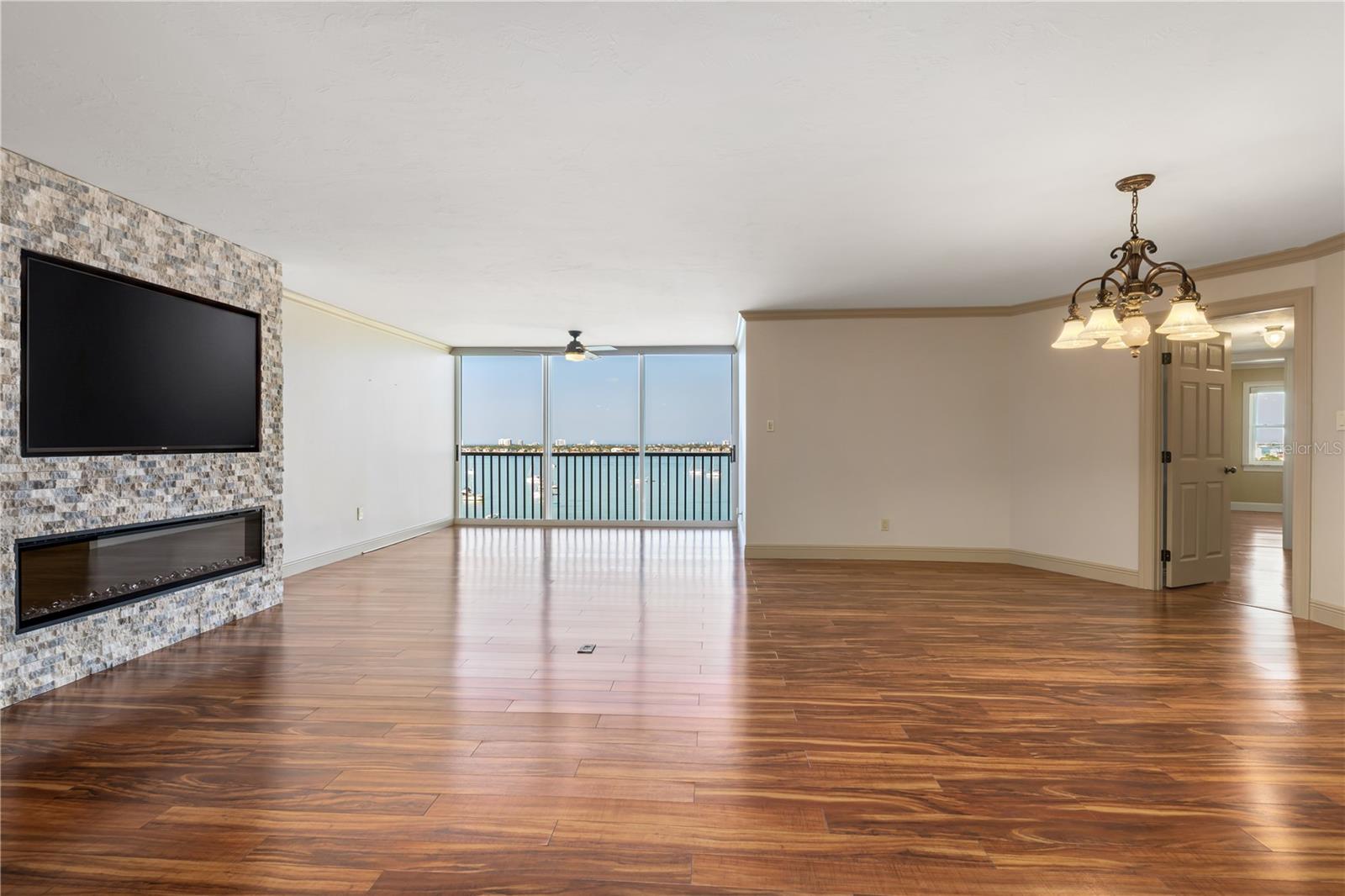 435 S GULFSTREAM AVENUE 1103