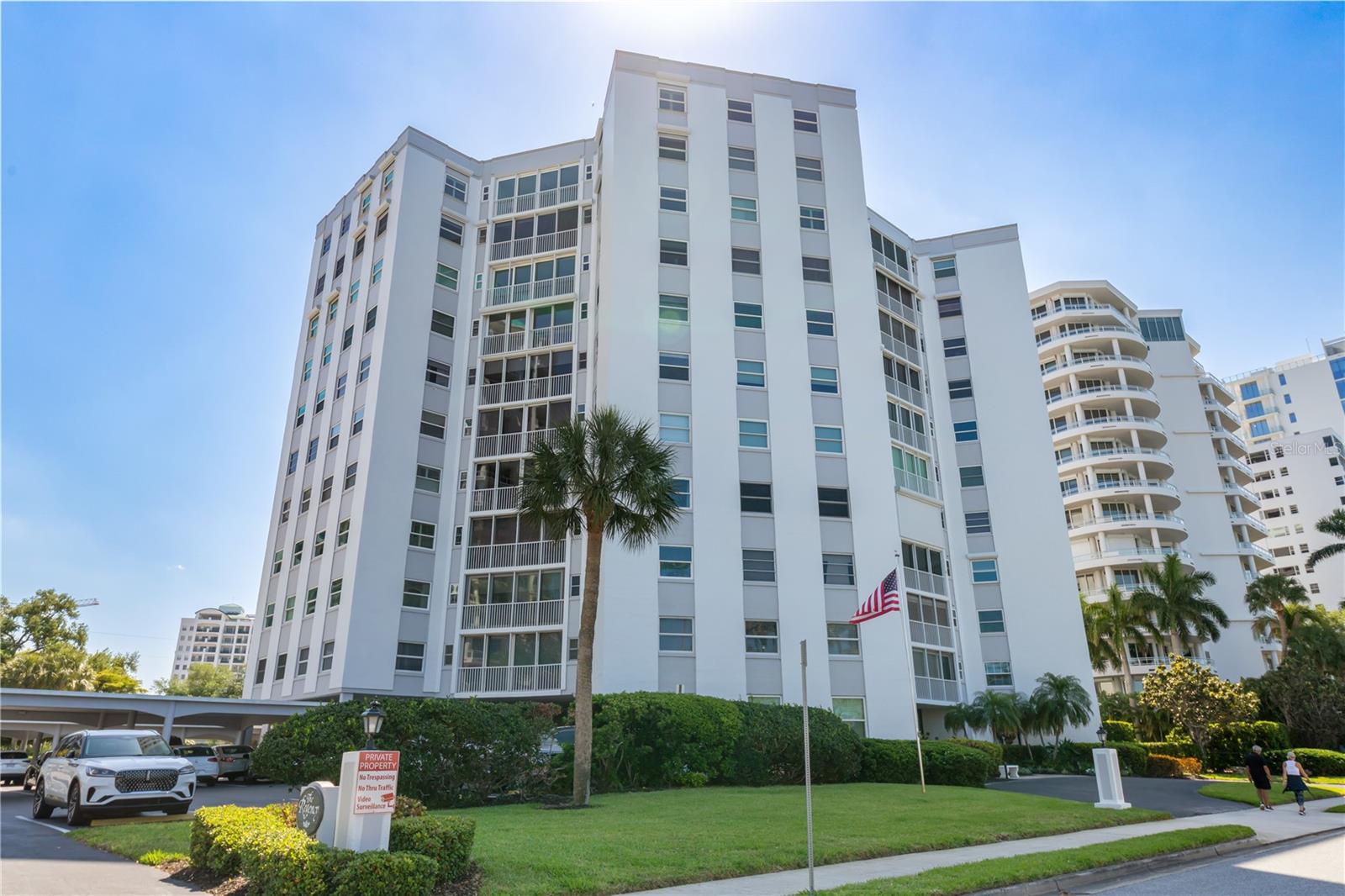 REGENCY HOUSE - Residential