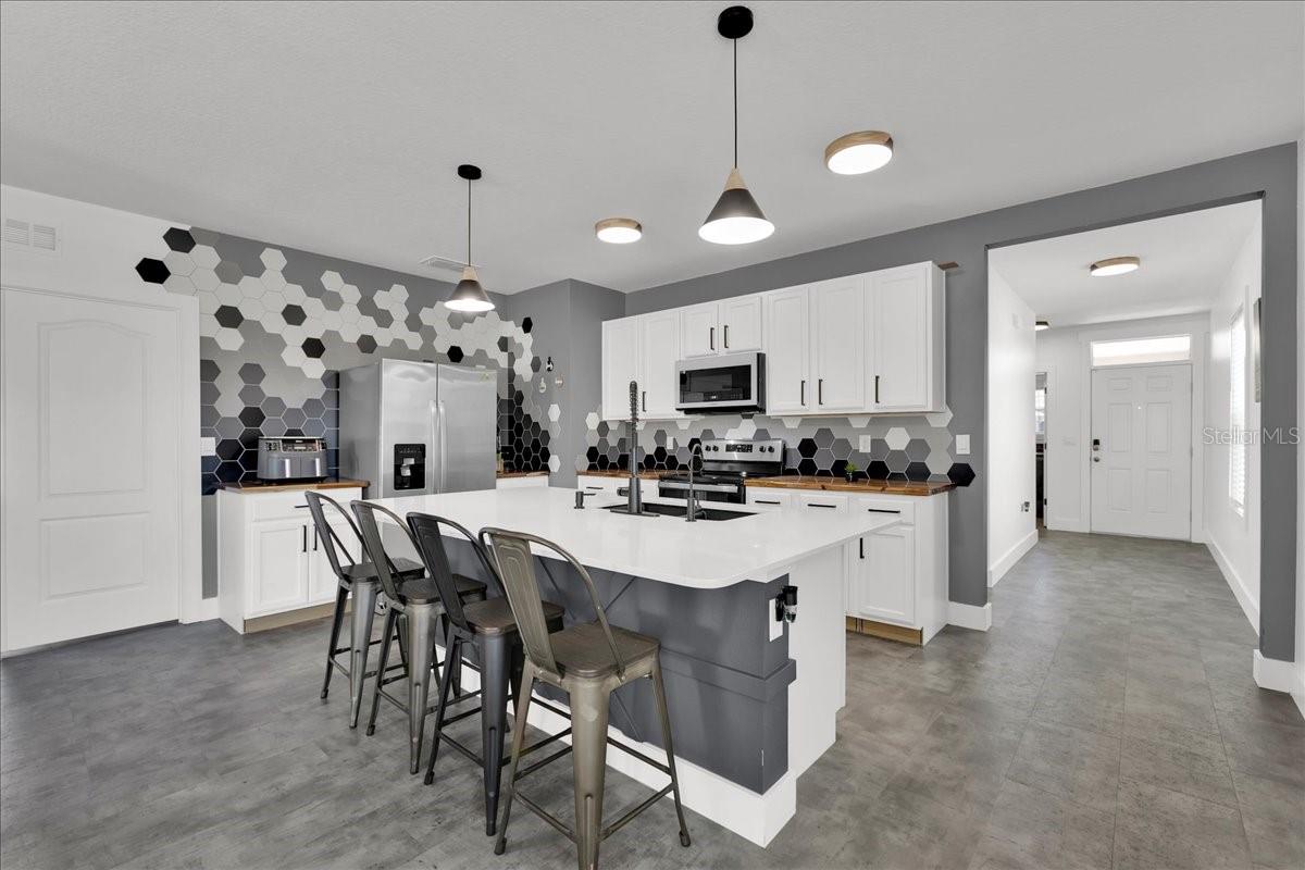 6763 GRACE HAMMOCK ROAD