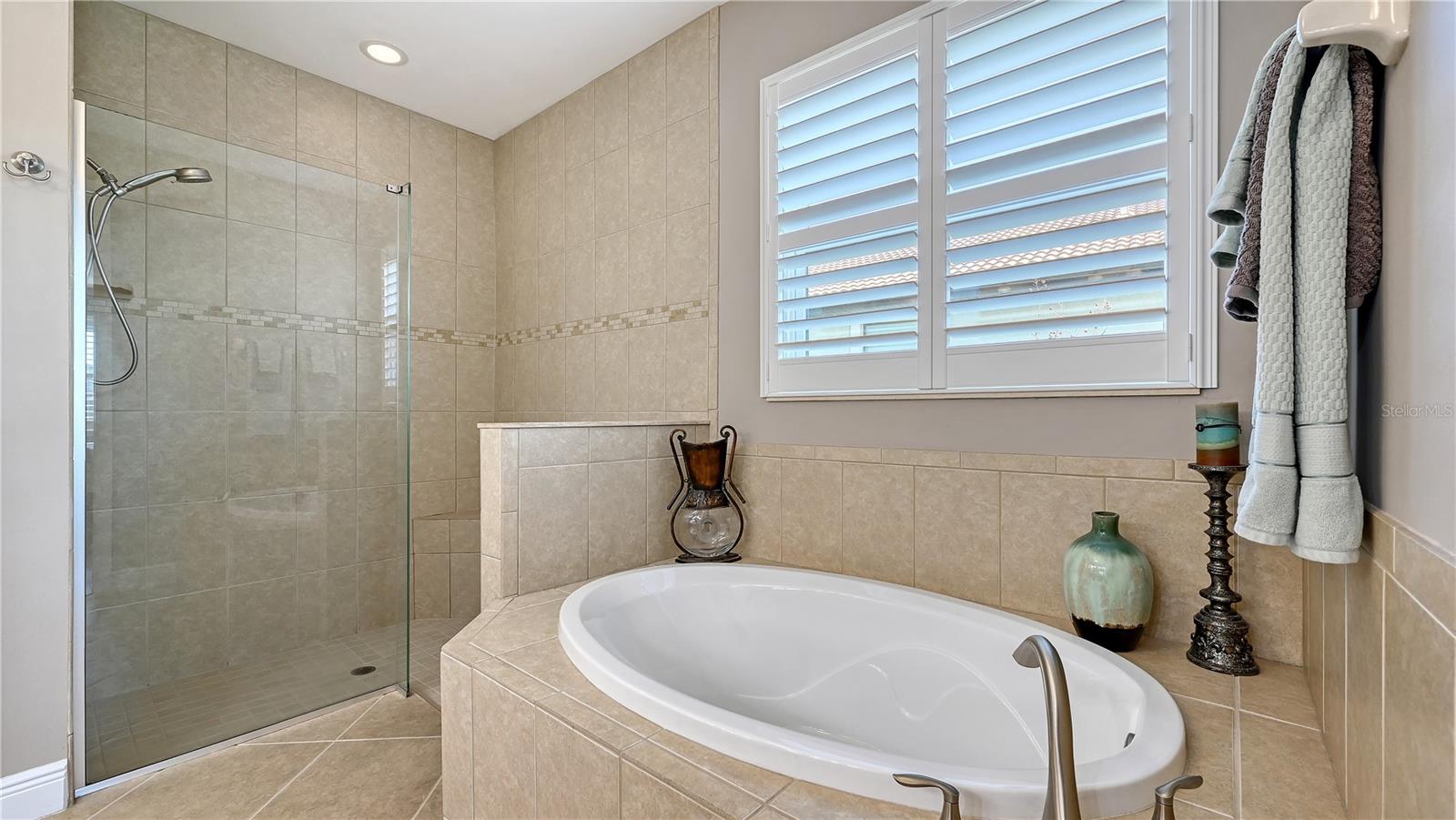 WILLOW CHASE - Residential