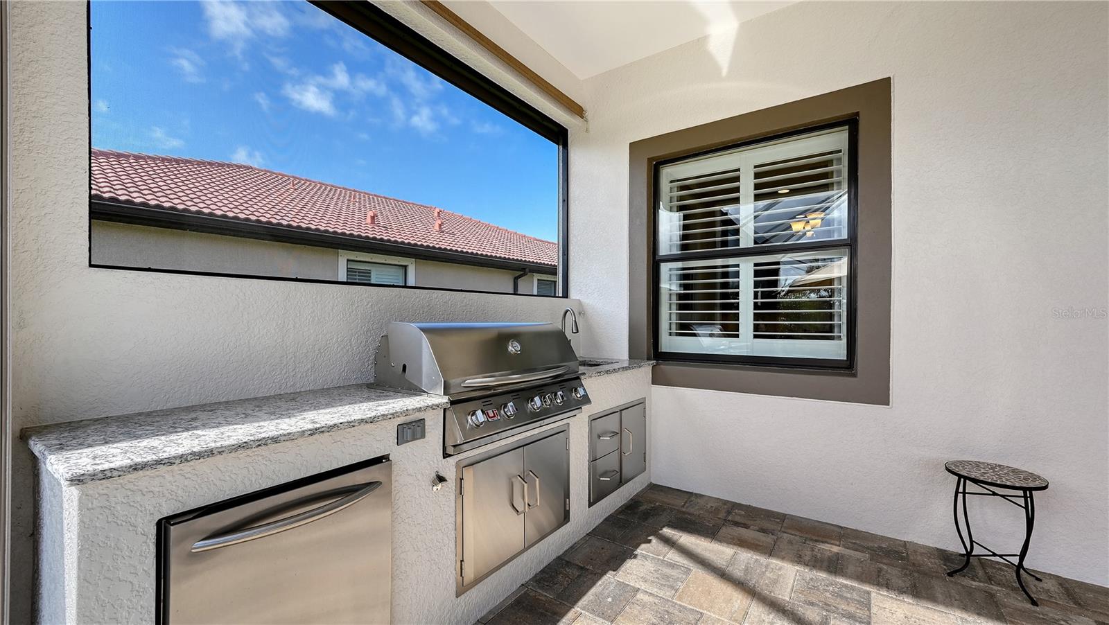 WILLOW CHASE - Residential