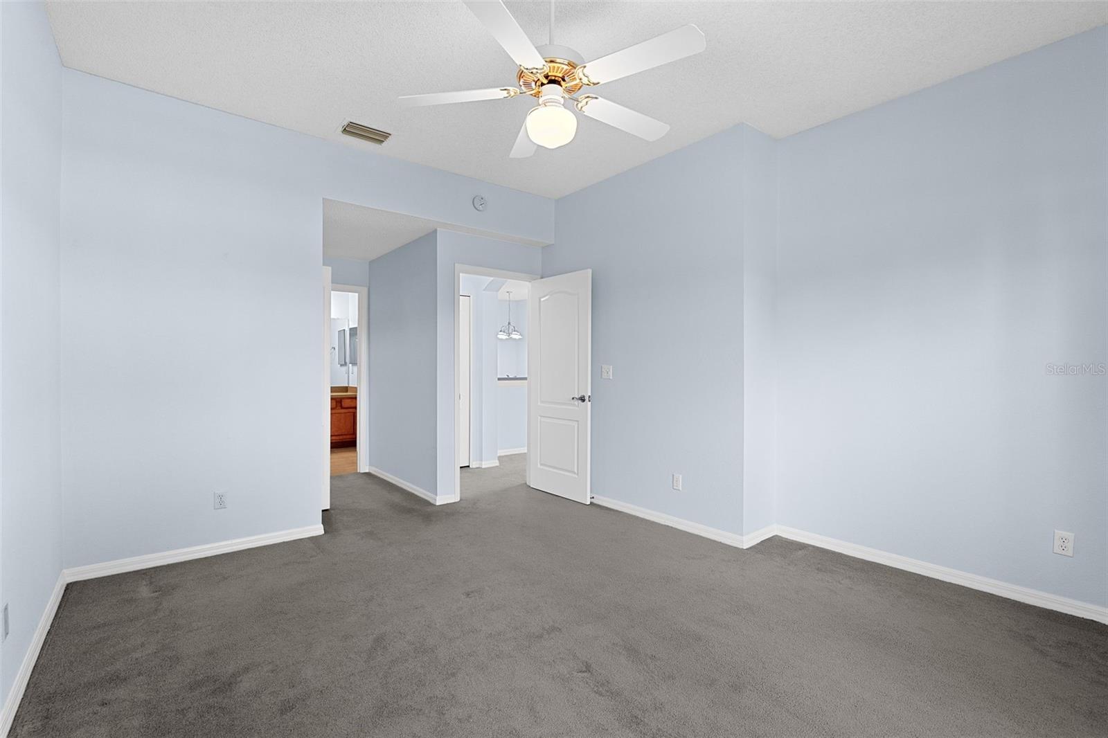 ACADIA II CONDOMINUM - Residential