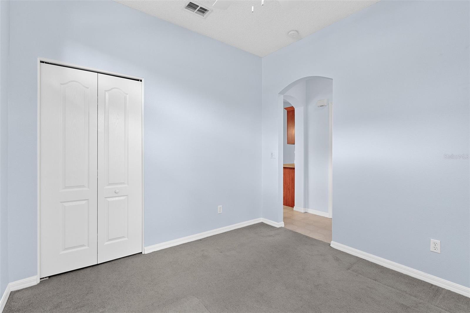 ACADIA II CONDOMINUM - Residential