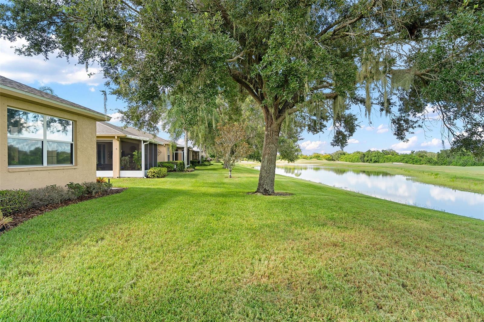 ACADIA II CONDOMINUM - Residential