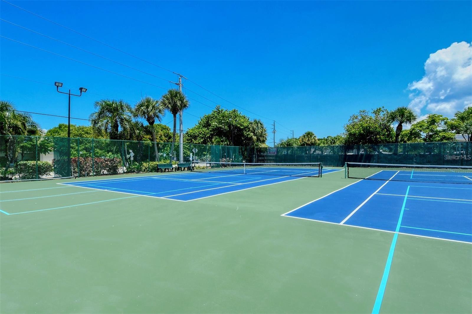 SUNRISE COVE SEC 2 - Residential Lease