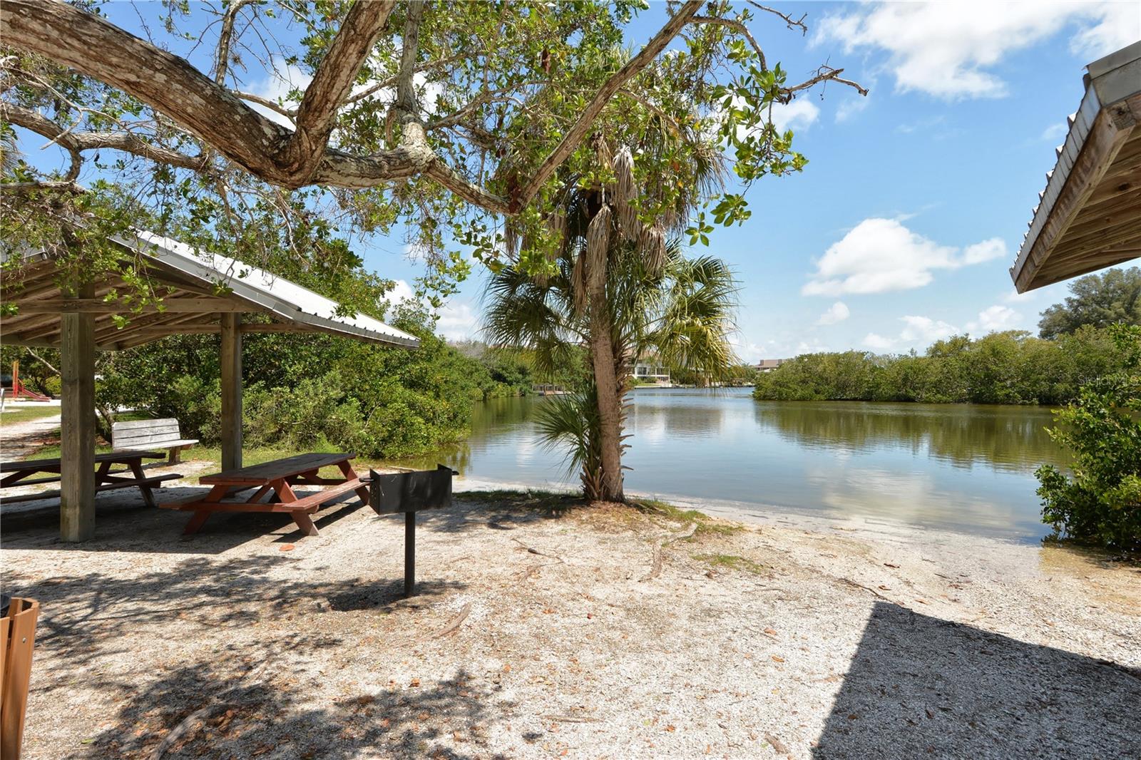 SUNRISE COVE SEC 2 - Residential Lease