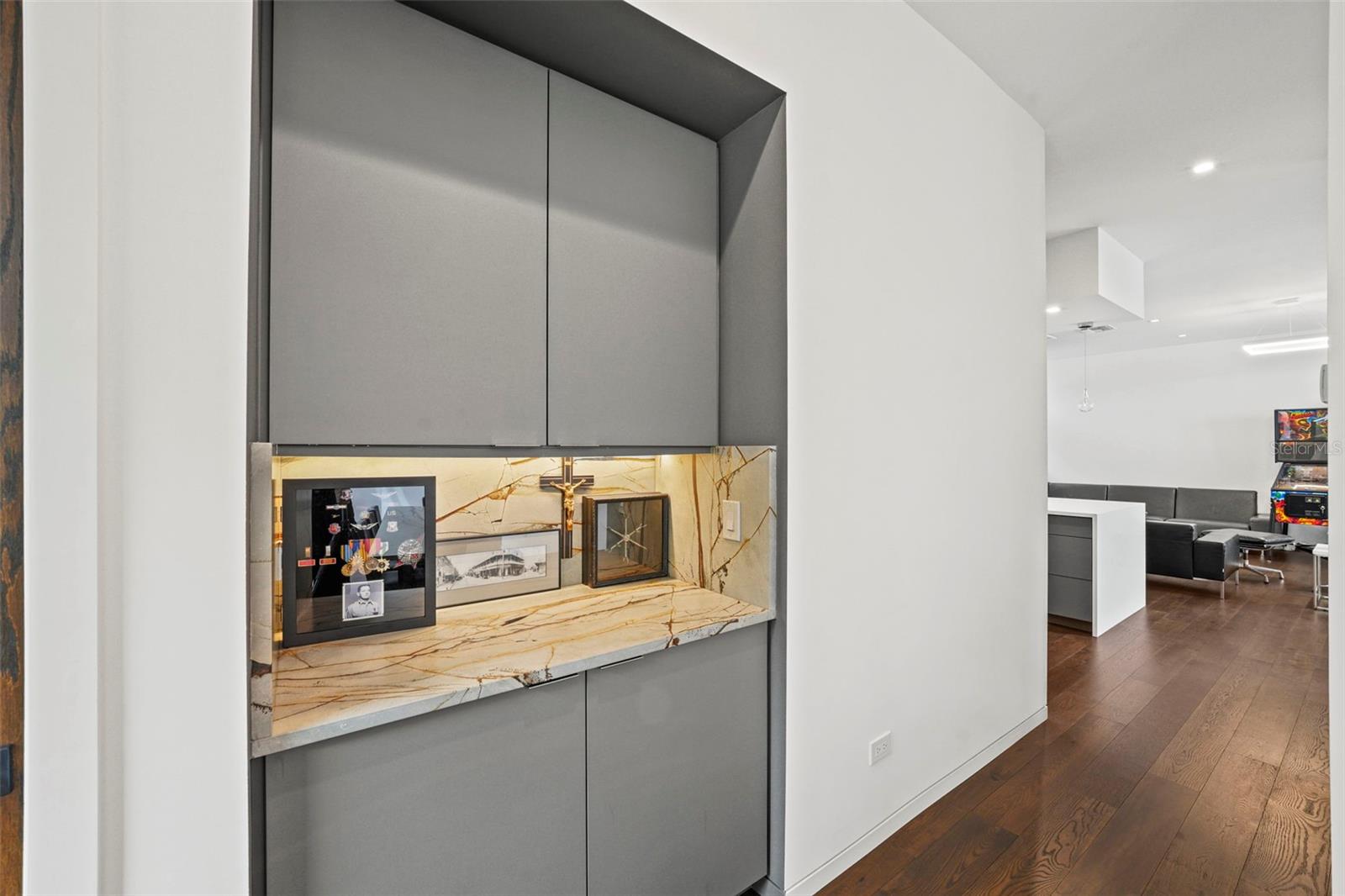 BEL MAR REV UNIT 9 REVI - Residential
