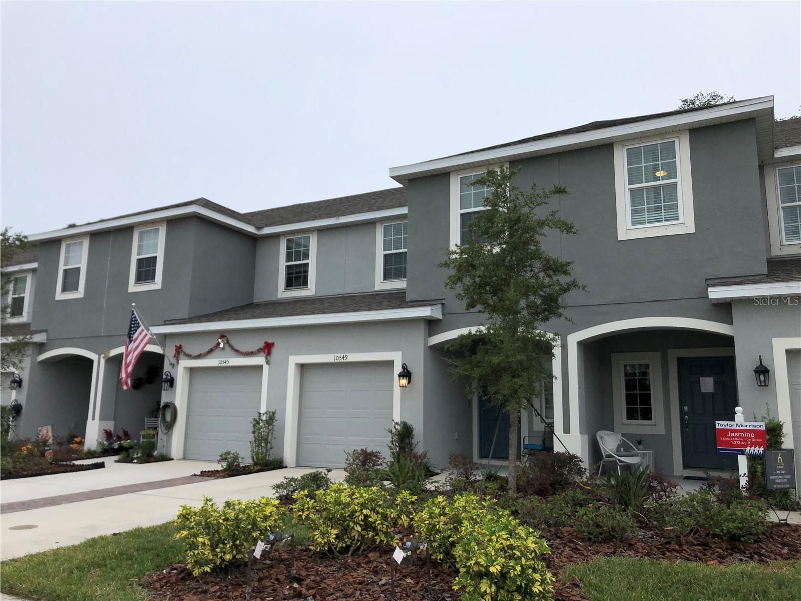 ARTISAN LAKES PRCL J PH I & II - Residential Lease