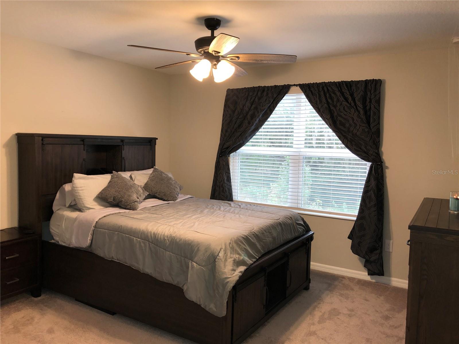 ARTISAN LAKES PRCL J PH I & II - Residential Lease