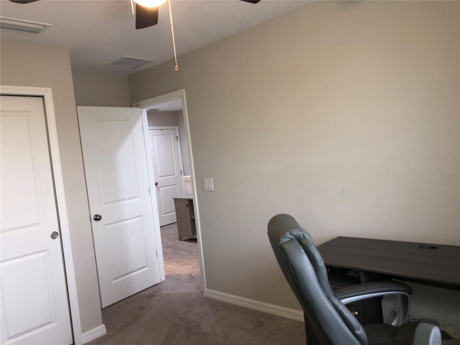 ARTISAN LAKES PRCL J PH I & II - Residential Lease