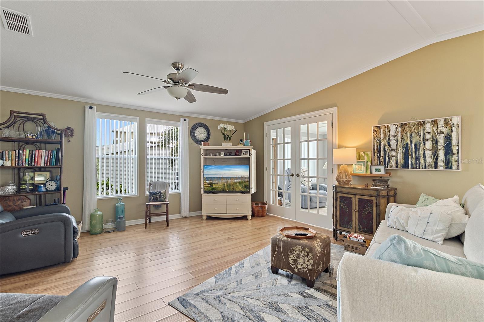 CHARLOTTE PARK SEC 03 - Residential