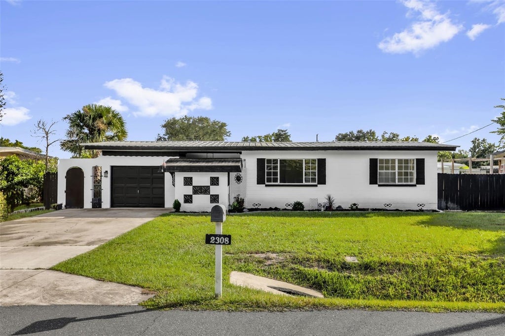 Photo of 2308 Morning Glory Drive, Orlando, FL 32809 (MLS # O6450923)