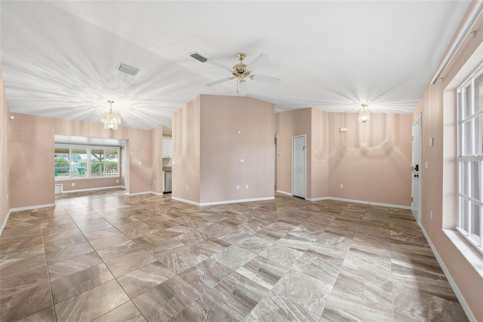 CITY ZEPHYRHILLS - Residential