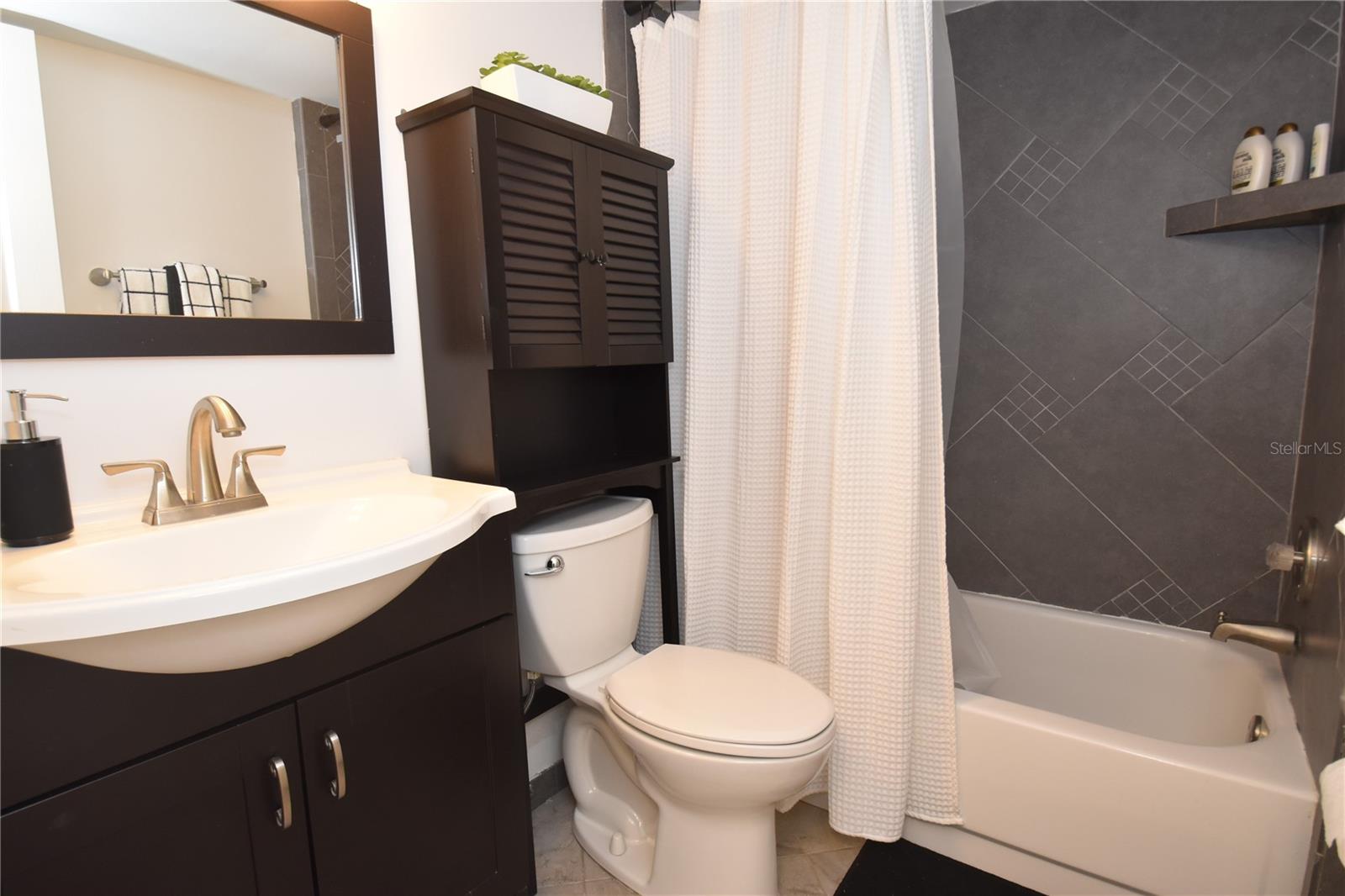 PELICAN COVE XIV - Residential Lease