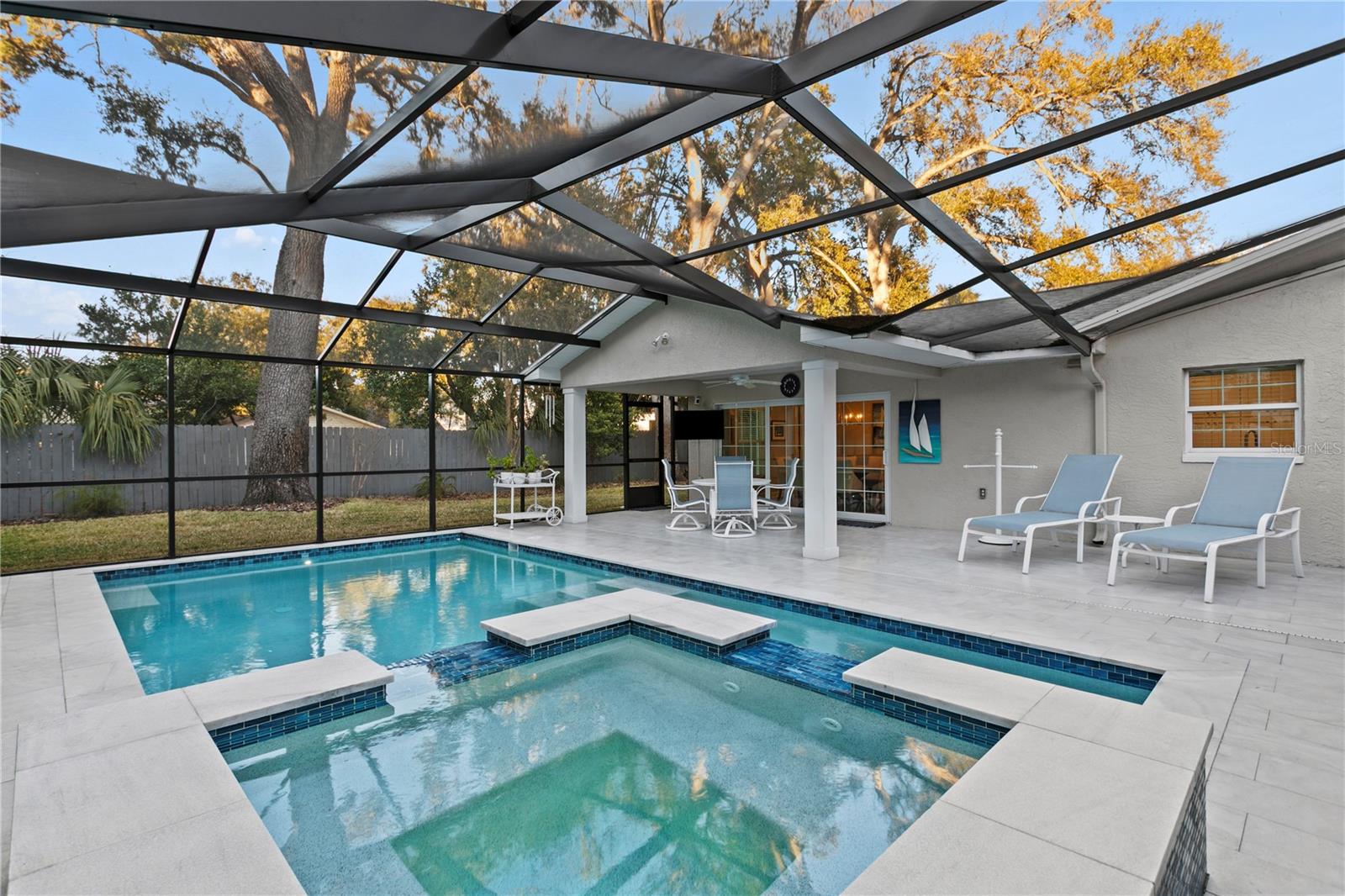 MARYLAND MANOR - Residential