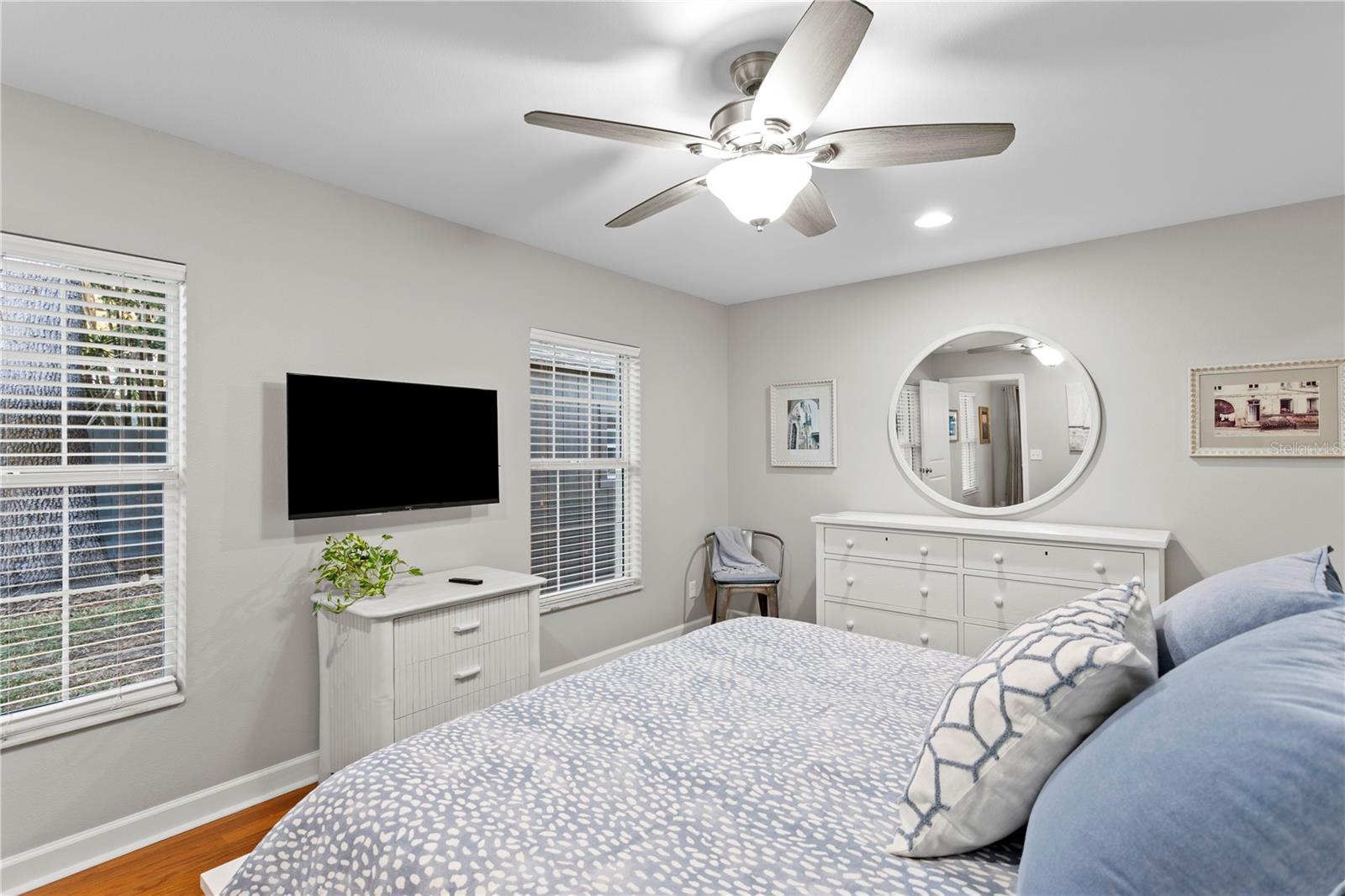 MARYLAND MANOR - Residential