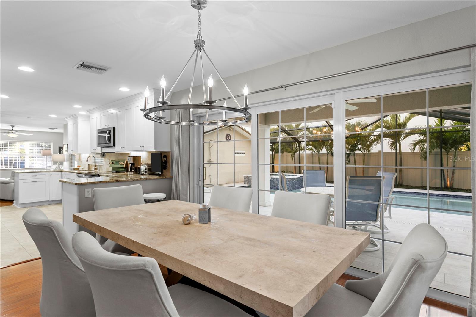 MARYLAND MANOR - Residential