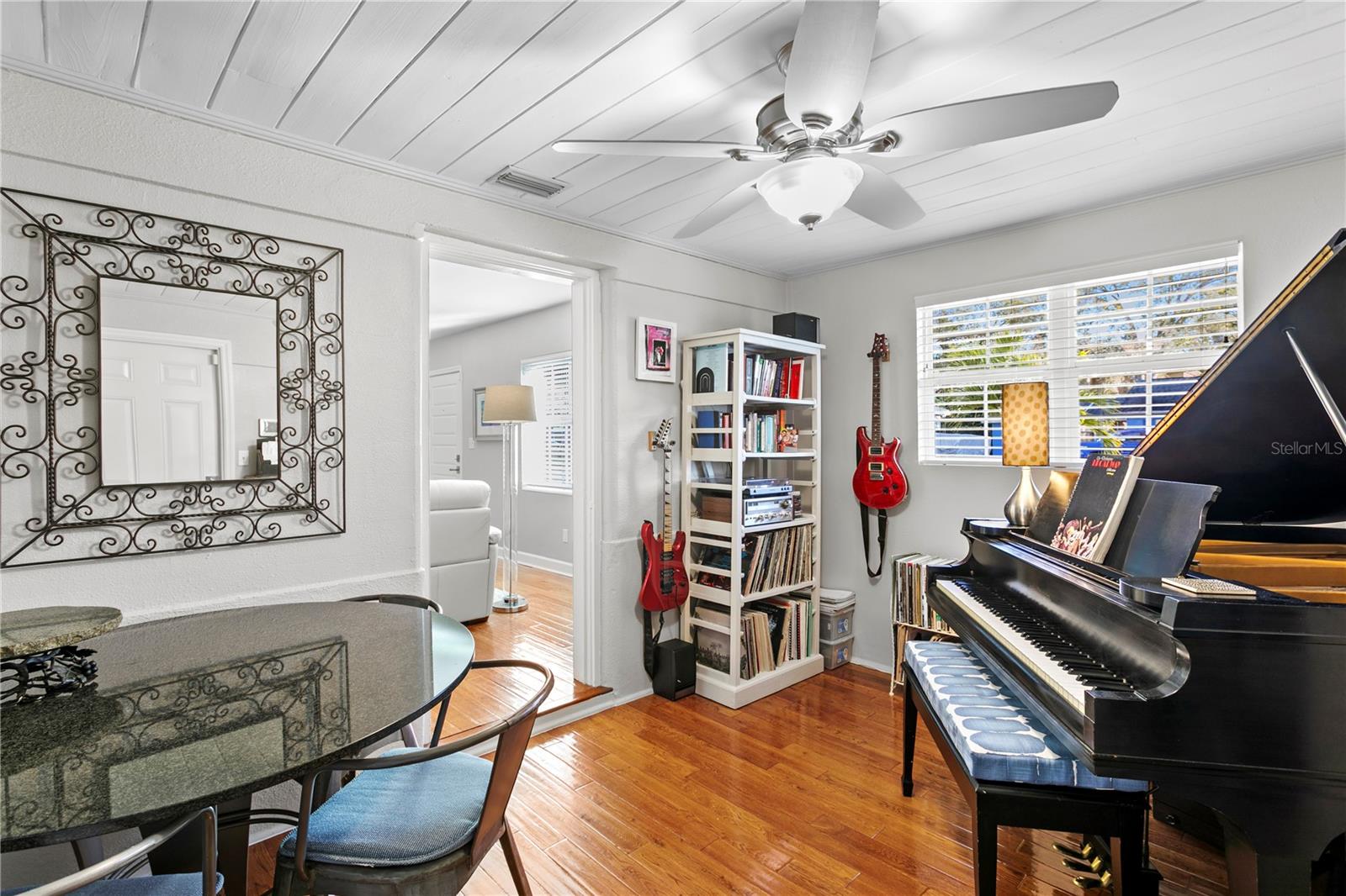 MARYLAND MANOR - Residential