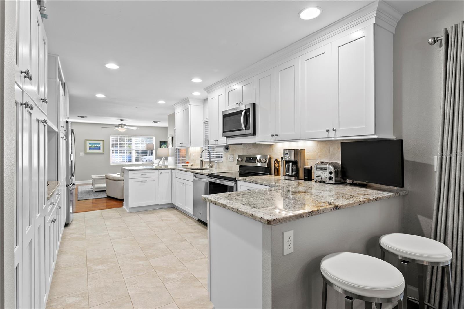 MARYLAND MANOR - Residential