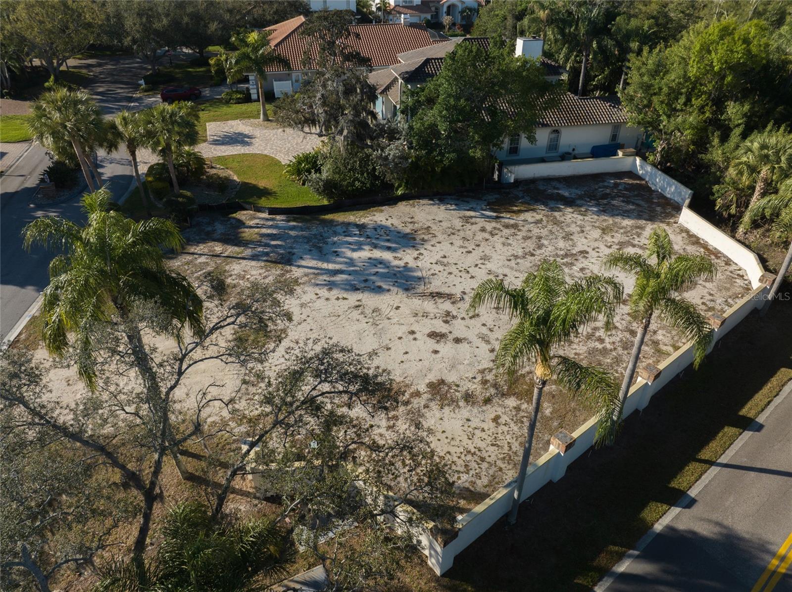 PLACIDO BAYOU - Land