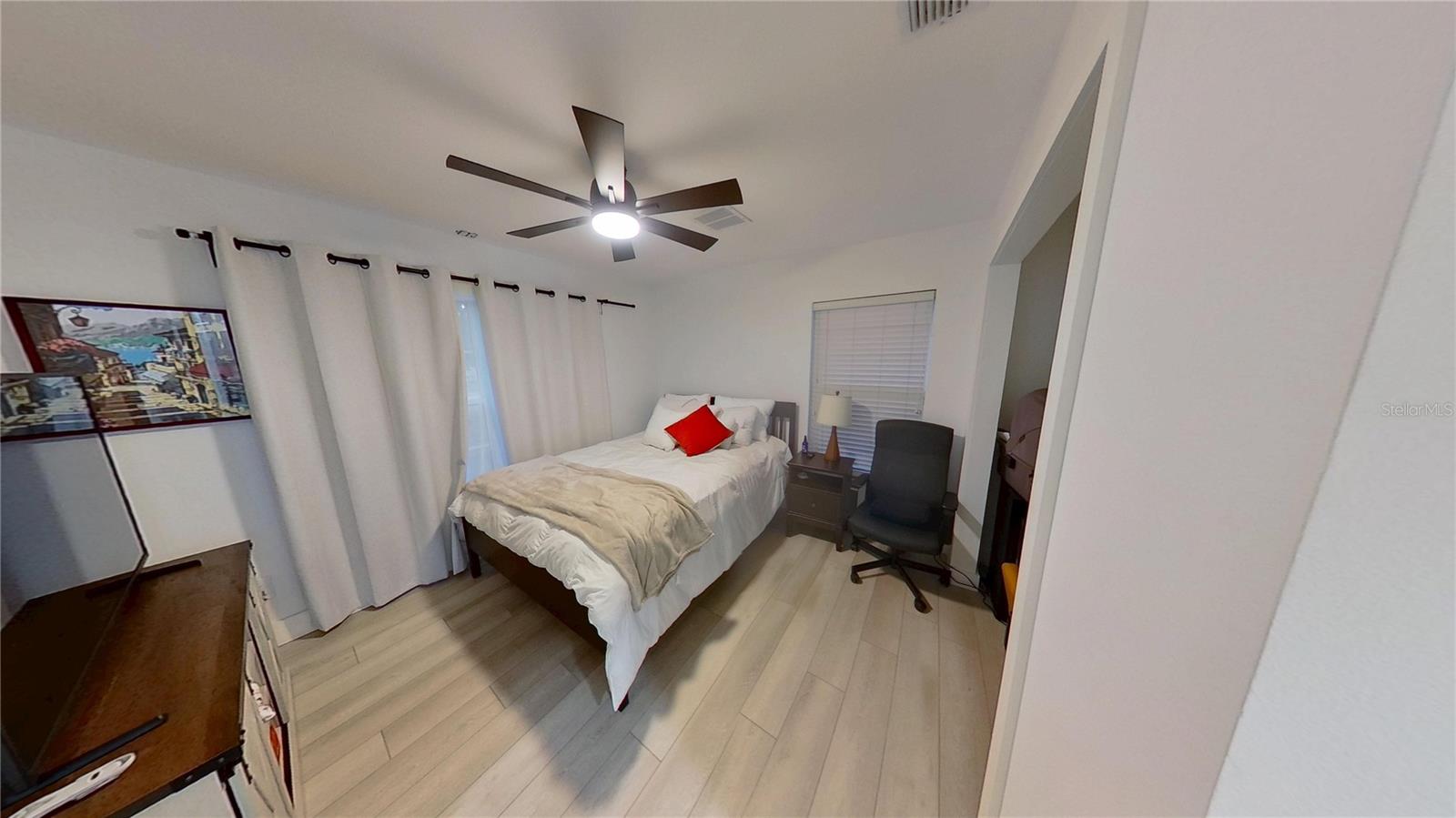 COUNTRY CLUB PARK - Residential