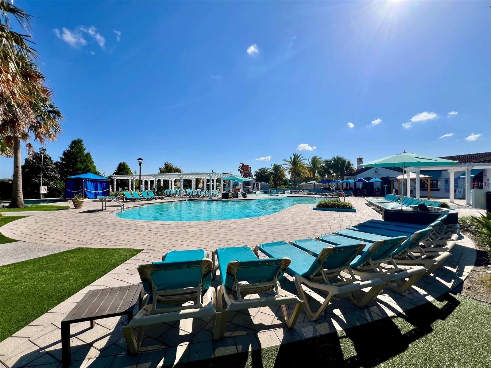 WINDSOR AT WESTSIDE - Residential