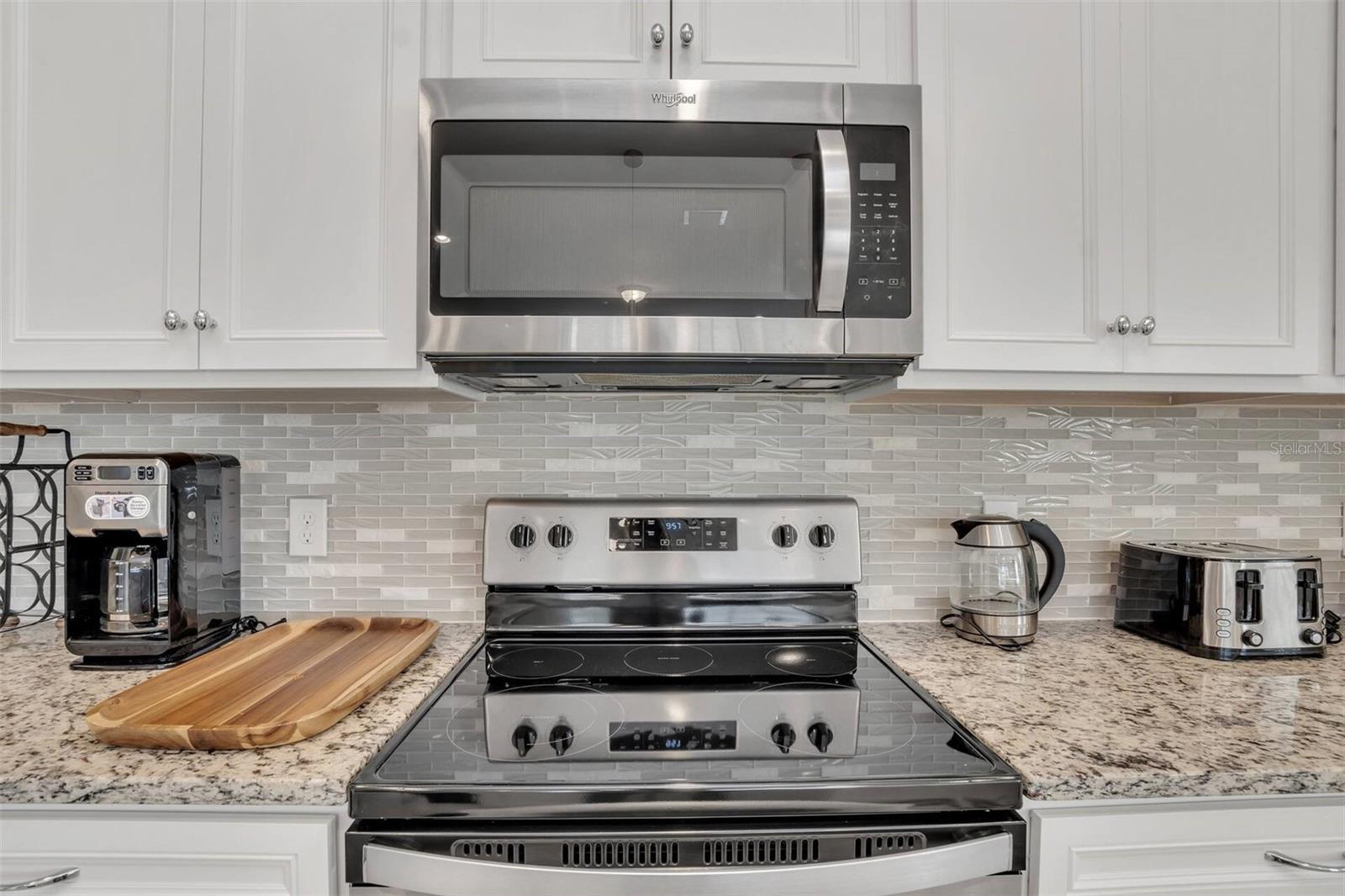 WINDSOR AT WESTSIDE - Residential