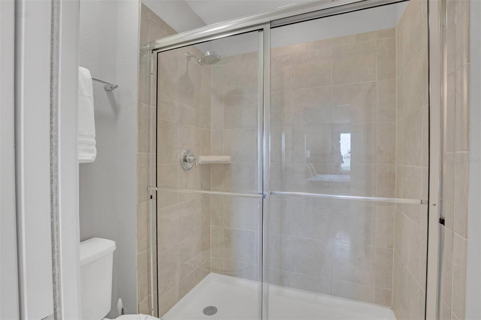 WINDSOR AT WESTSIDE - Residential