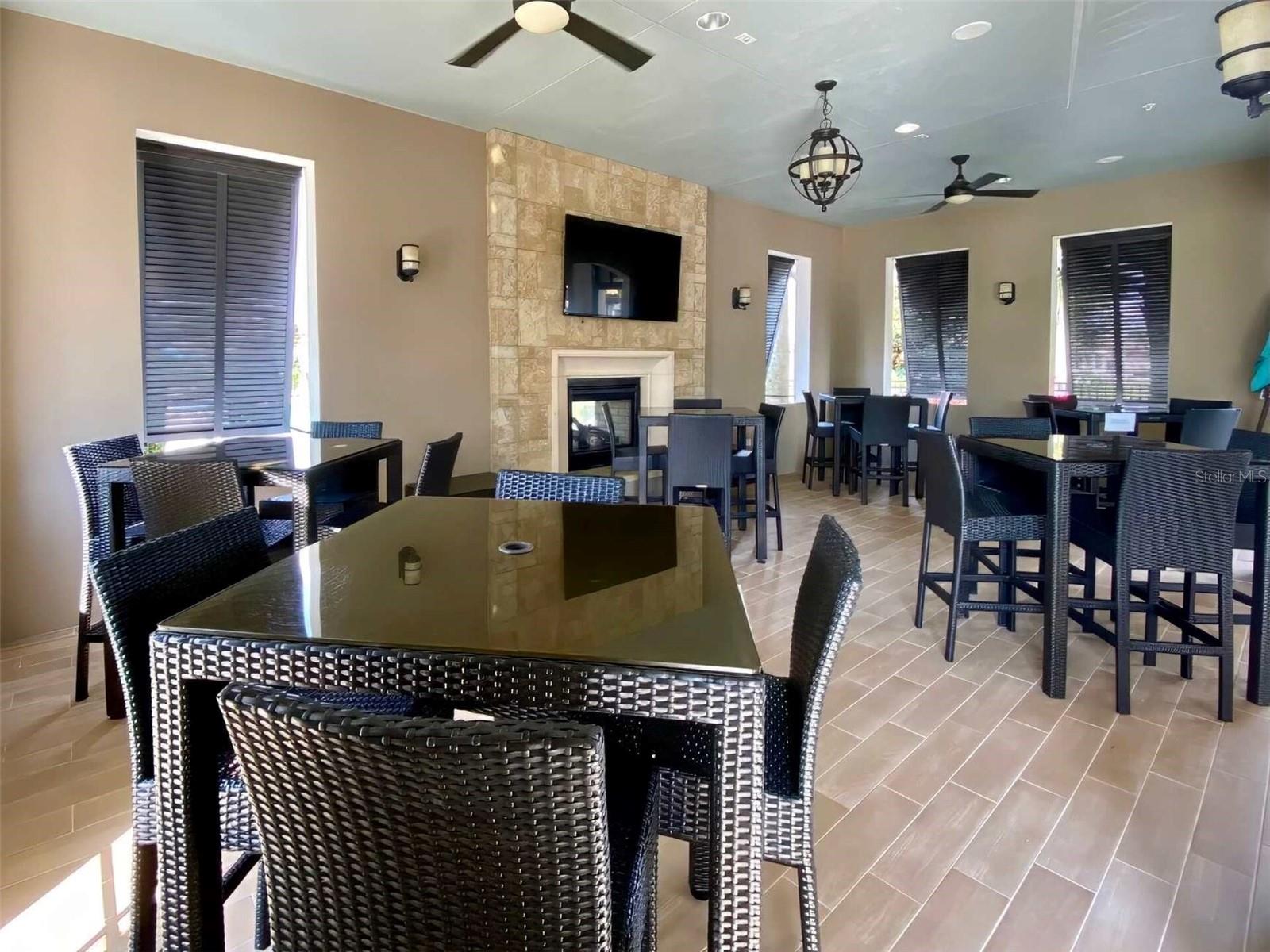 WINDSOR AT WESTSIDE - Residential