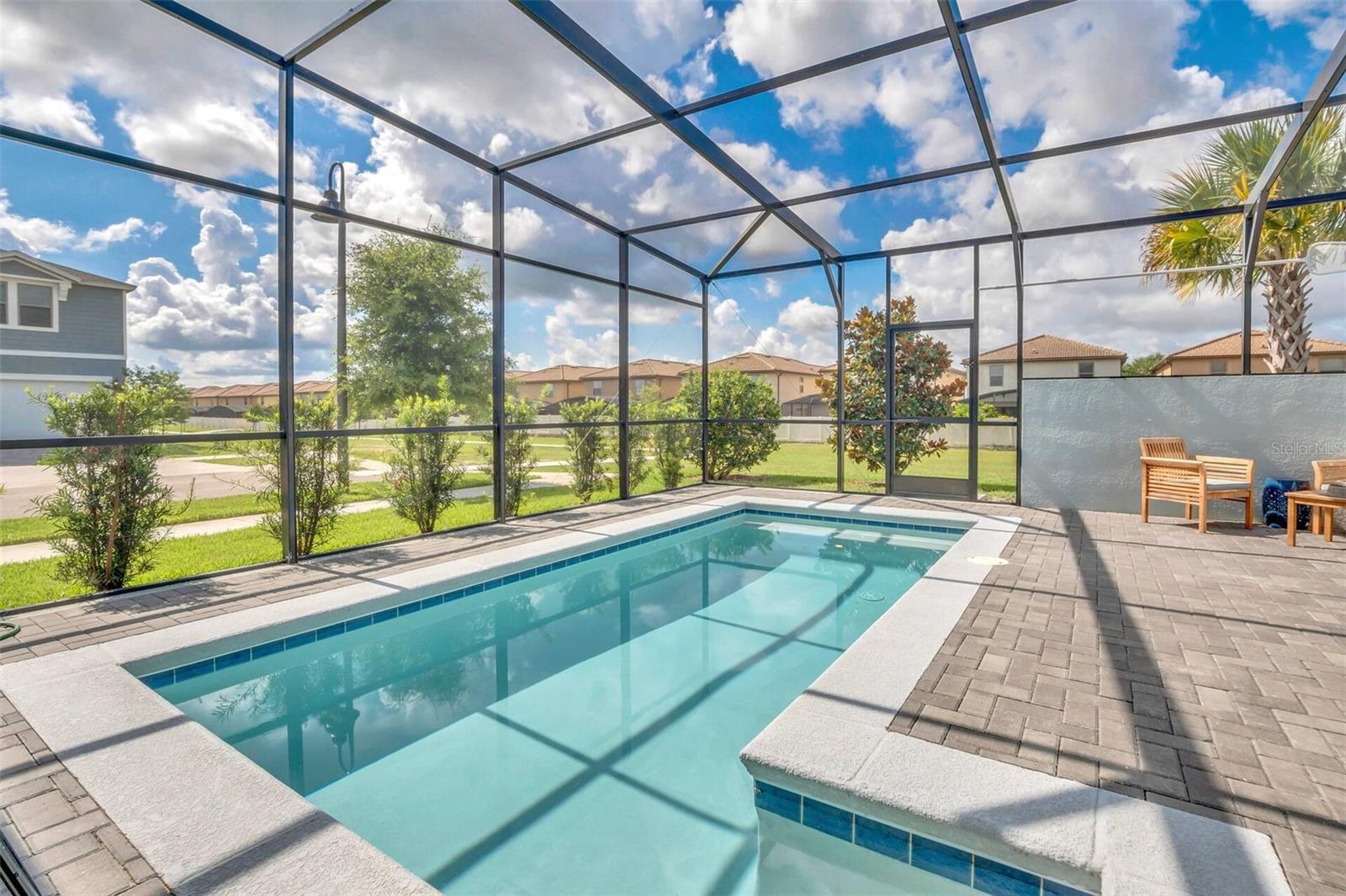 WINDSOR AT WESTSIDE - Residential