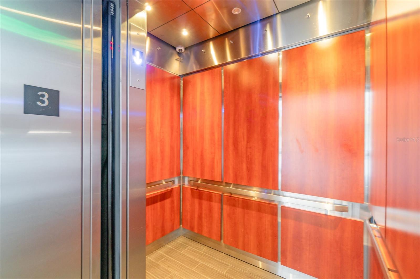 PROMENADE PH 01 - Residential