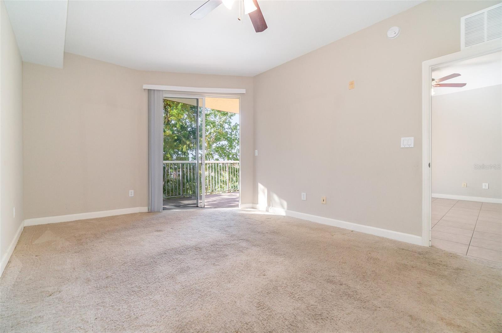 PROMENADE PH 01 - Residential