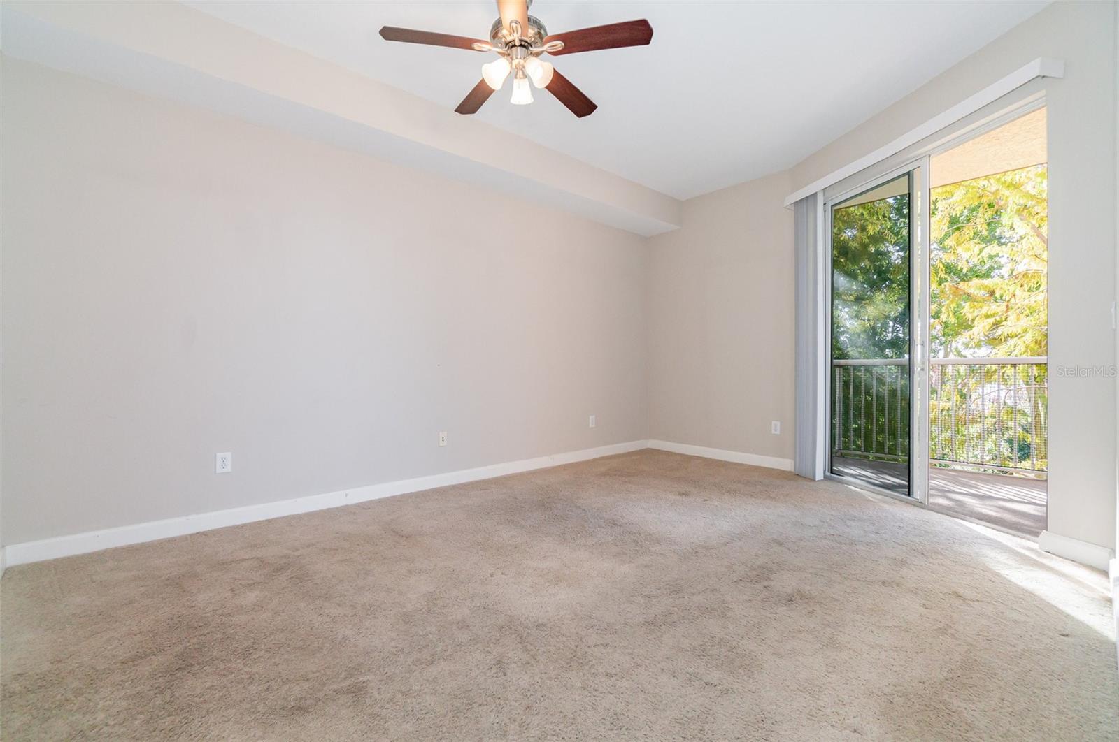 PROMENADE PH 01 - Residential