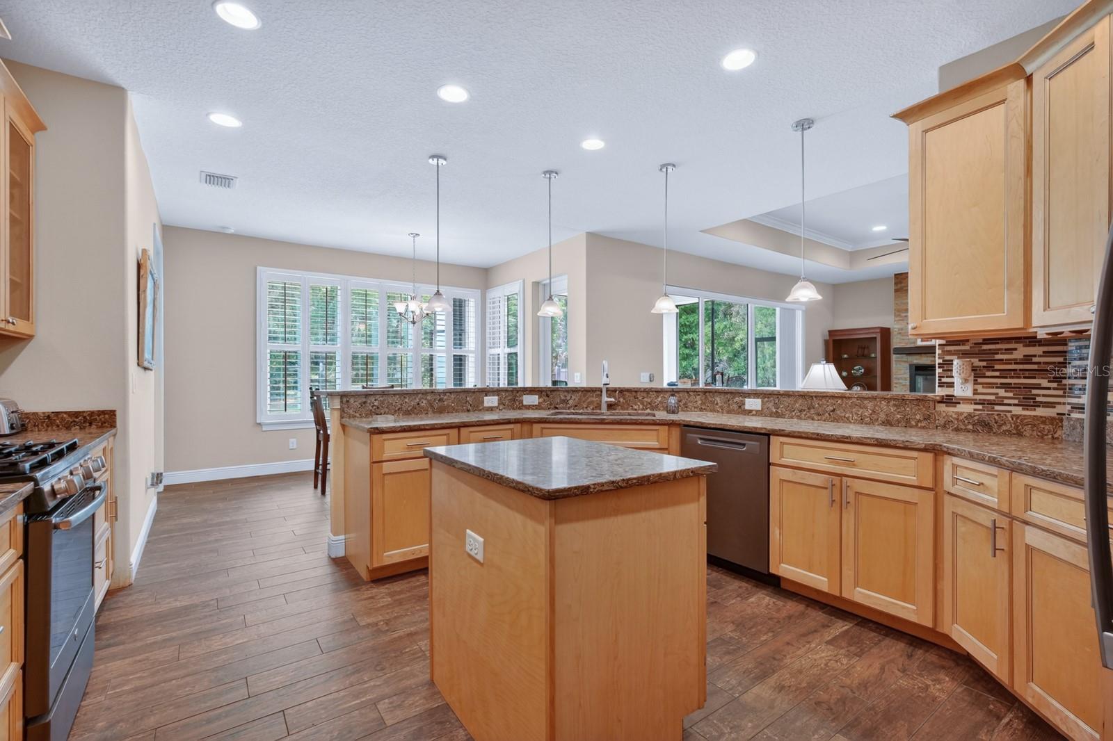 NORRIS DUPONT & GAUDRY GRANT - Residential