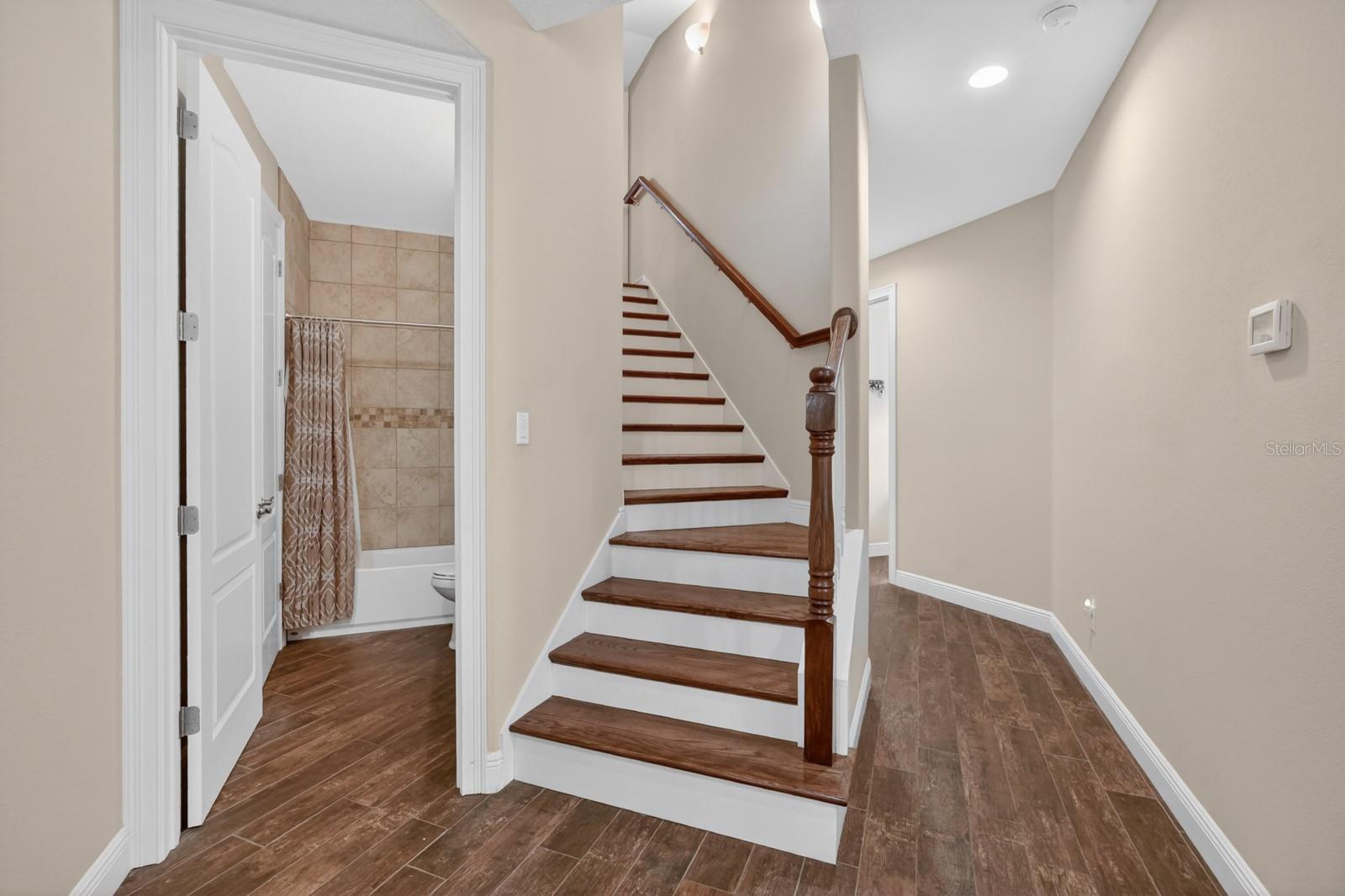 NORRIS DUPONT & GAUDRY GRANT - Residential