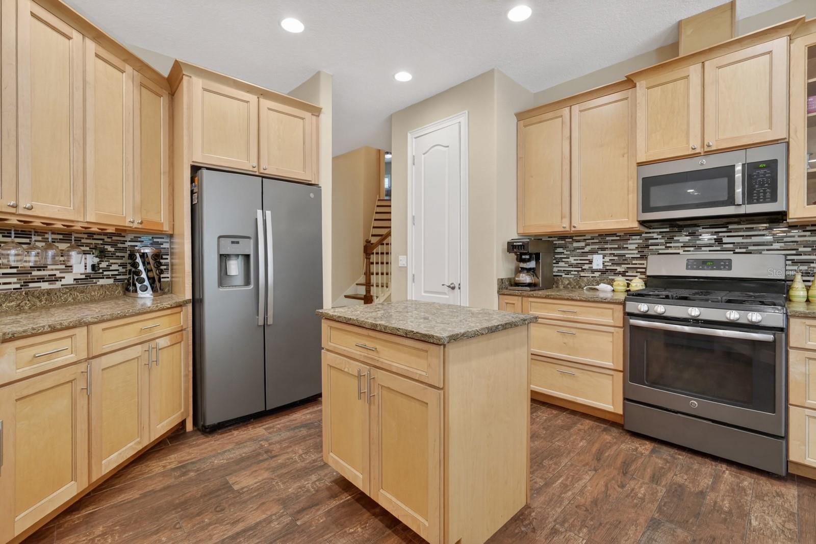 NORRIS DUPONT & GAUDRY GRANT - Residential