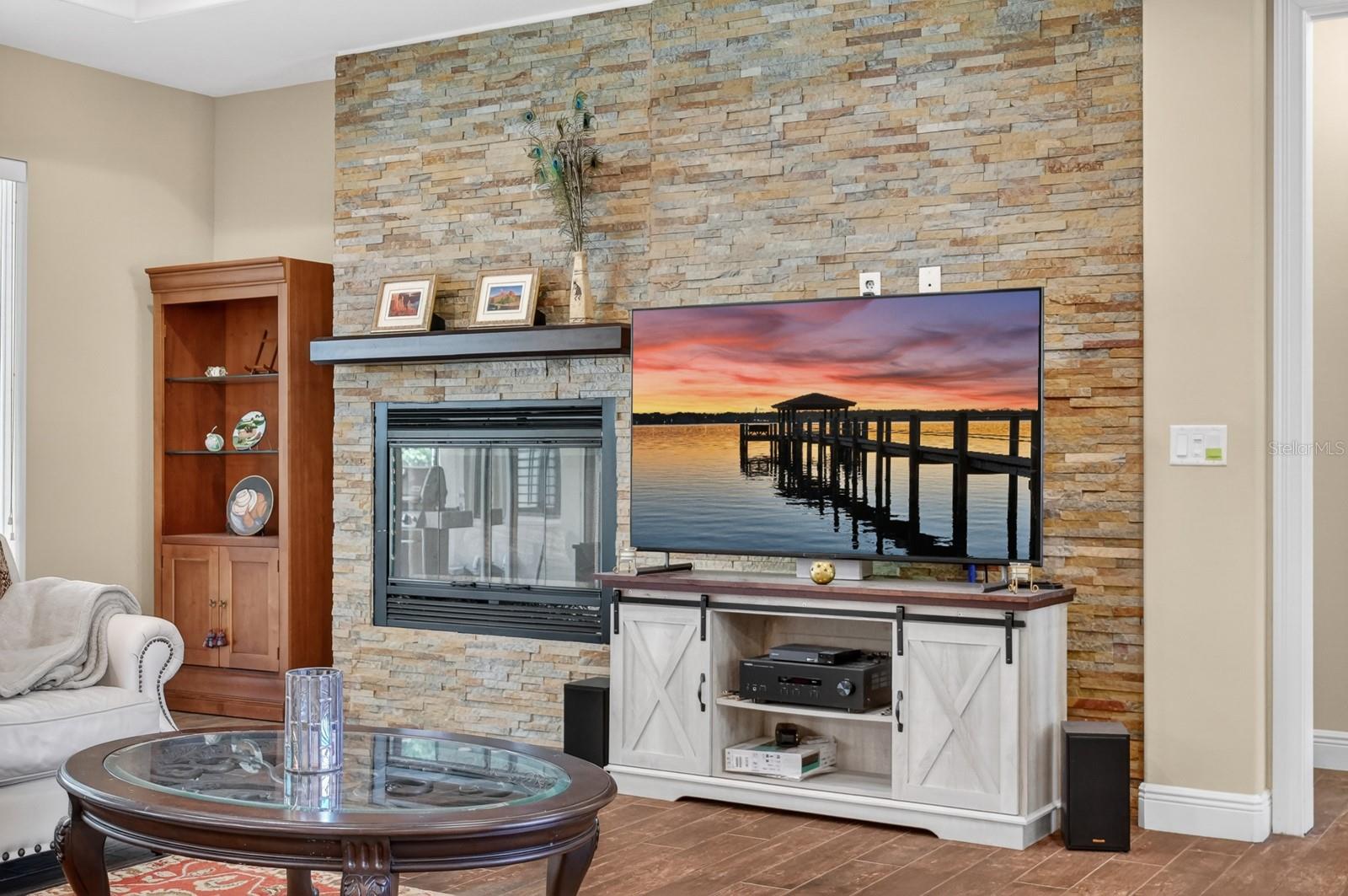 NORRIS DUPONT & GAUDRY GRANT - Residential