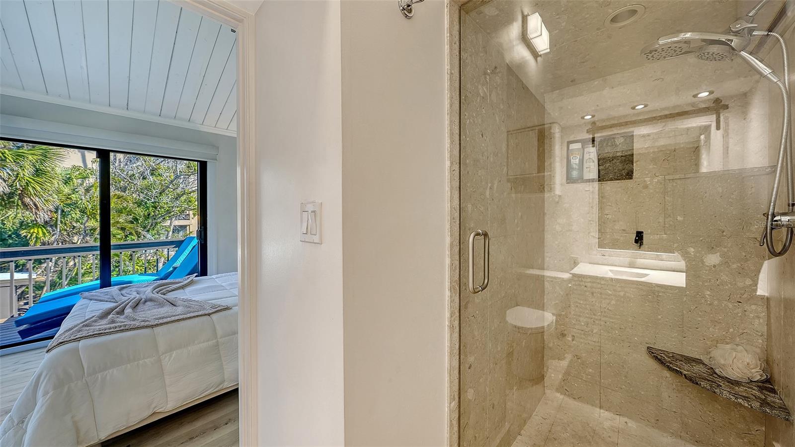 SANDY COVE - Residential