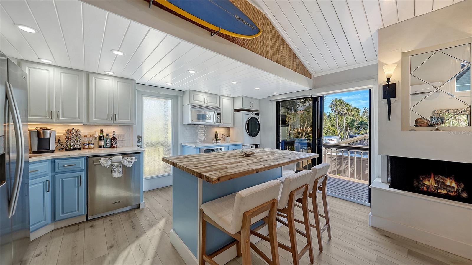 SANDY COVE - Residential