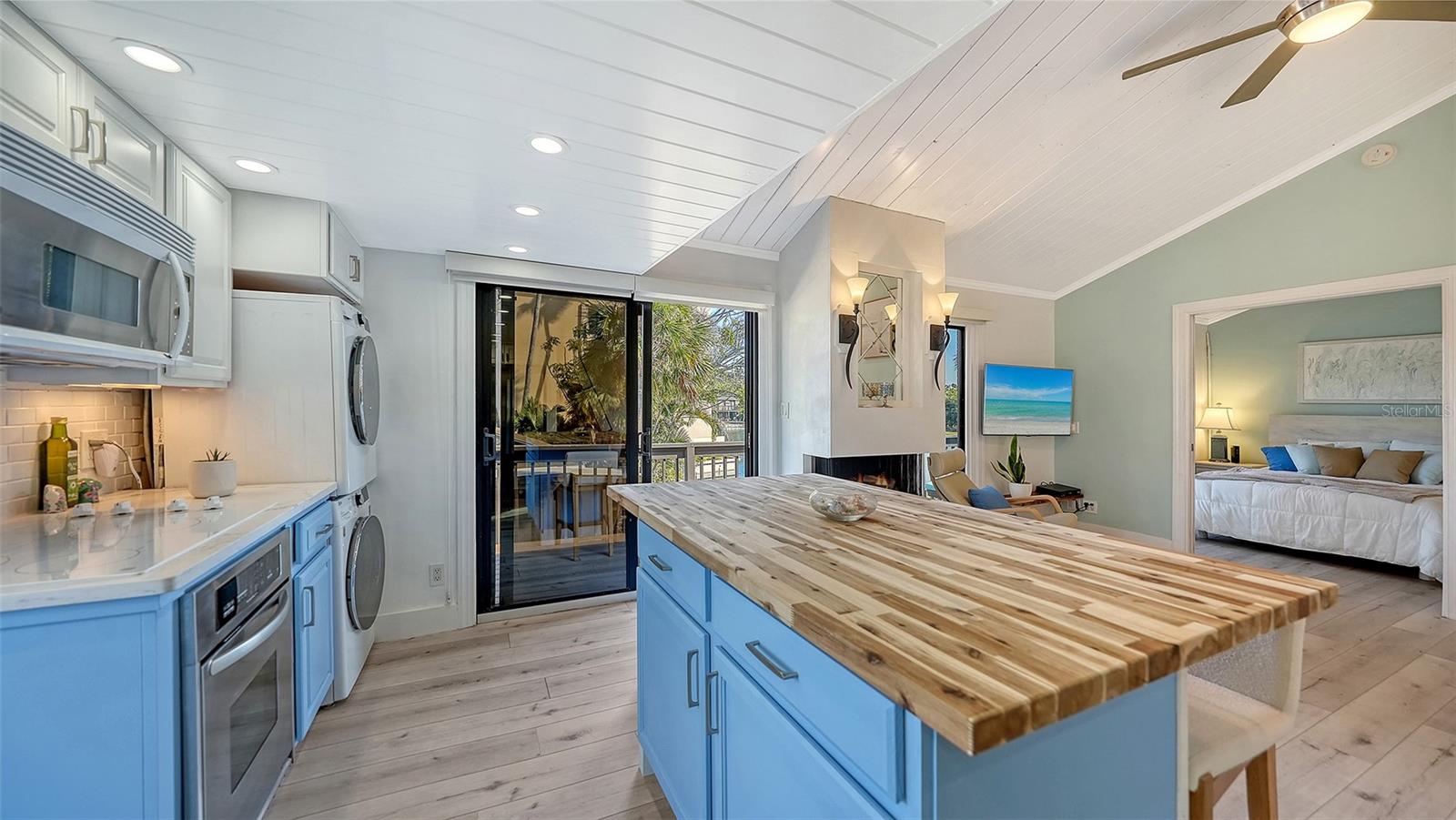 SANDY COVE - Residential