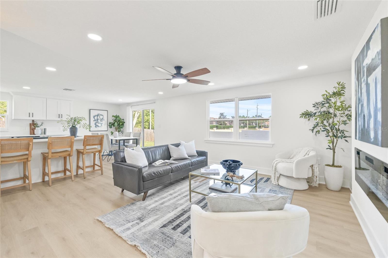 6404 MONTEREY BOULEVARD