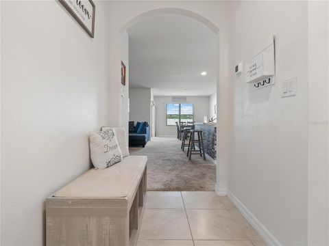 A home in WINTER HAVEN
