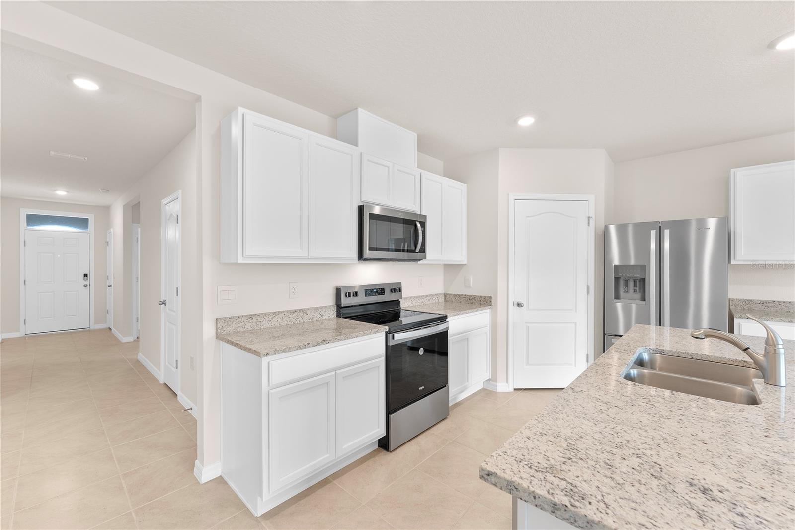 BUENA LAGO - Residential Lease