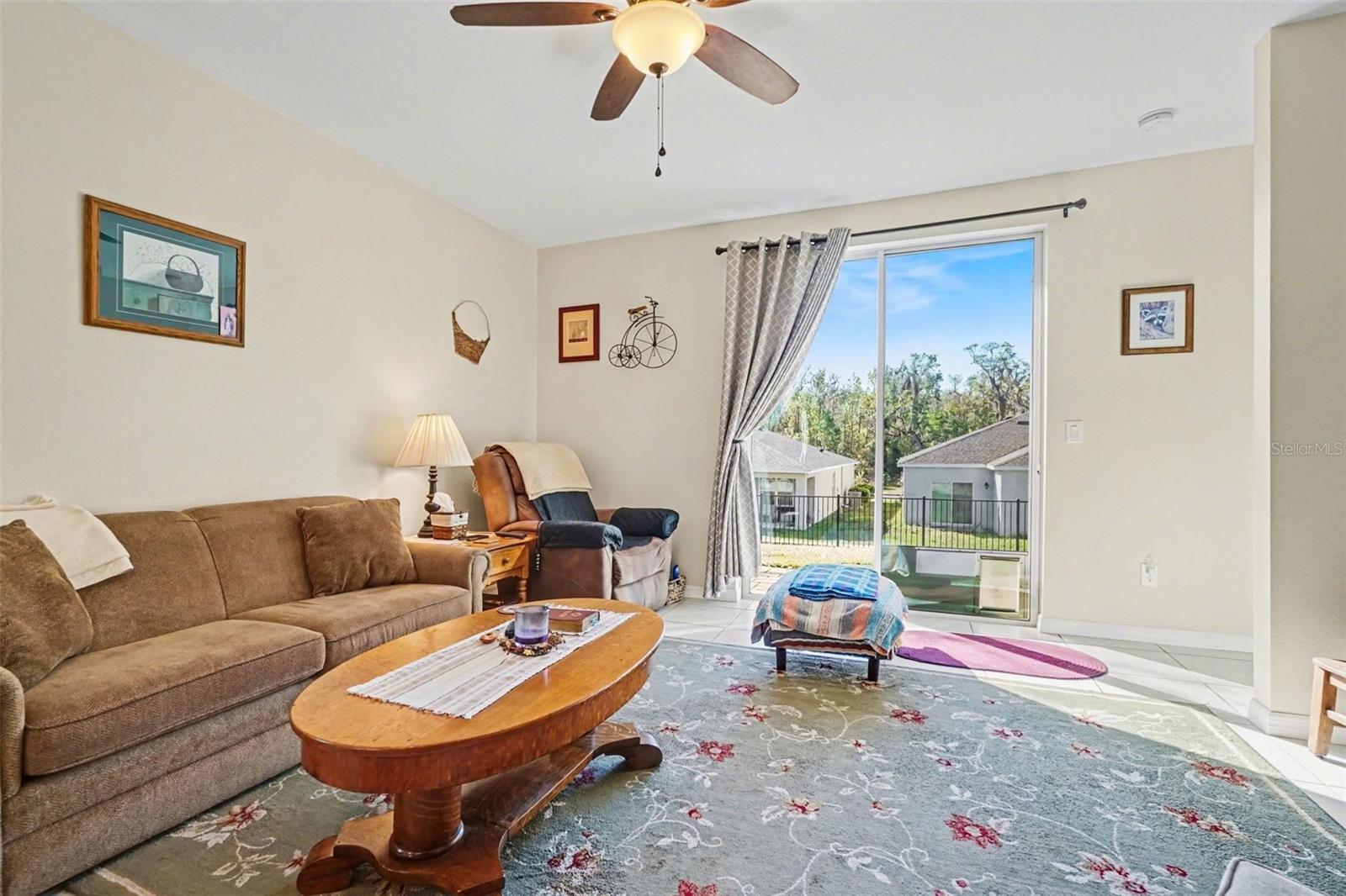 LAKE DENHAM ESTATES PH 1 - Residential