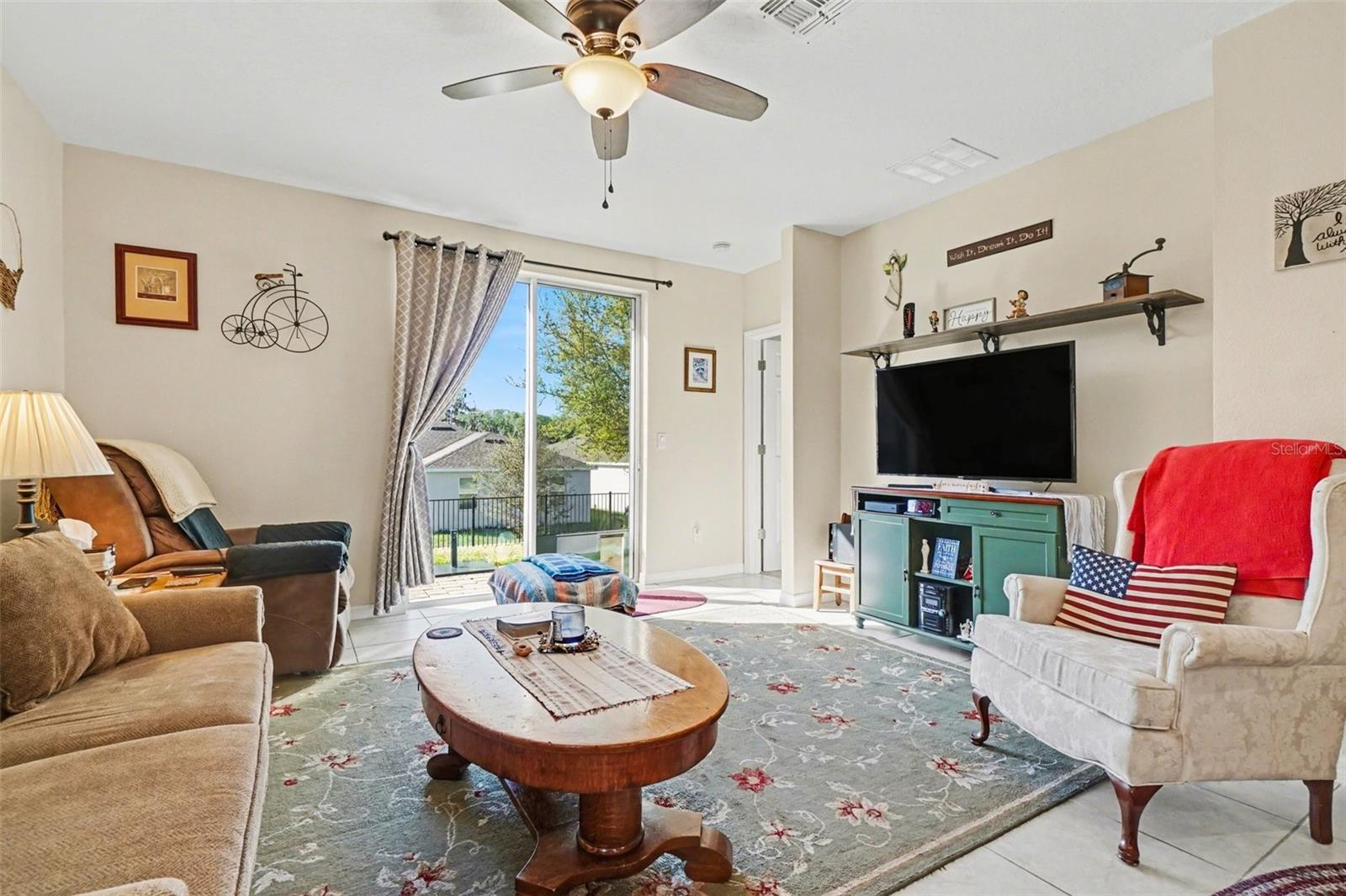 LAKE DENHAM ESTATES PH 1 - Residential