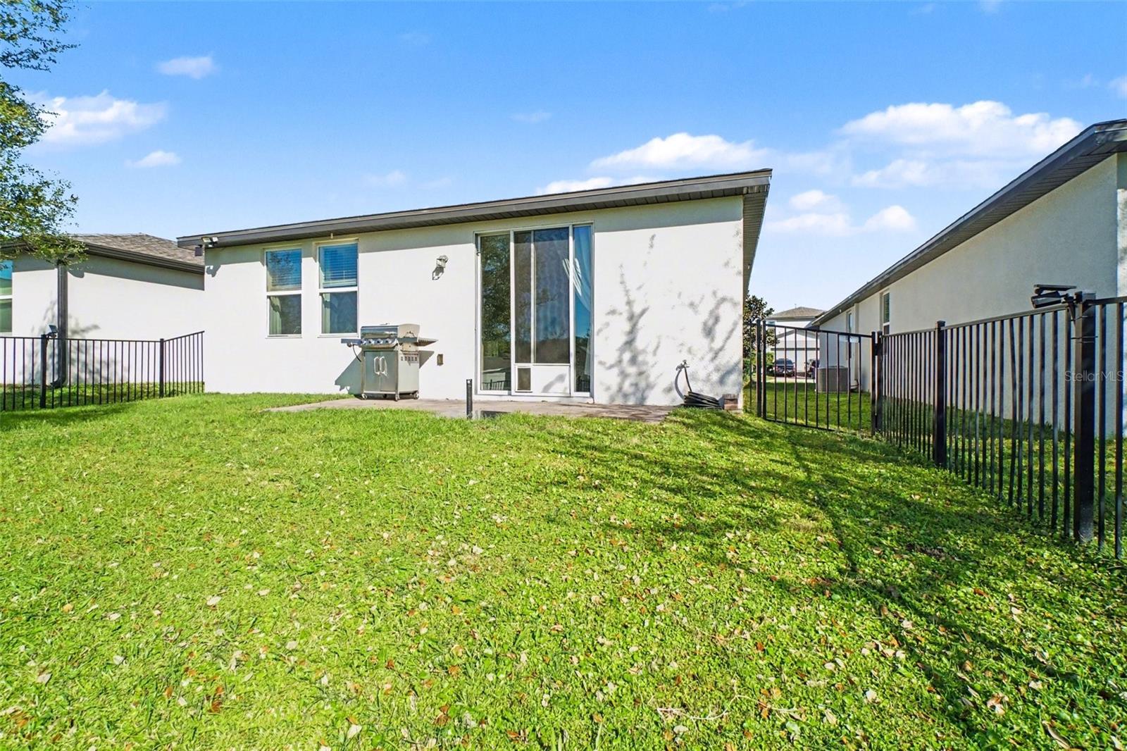 LAKE DENHAM ESTATES PH 1 - Residential